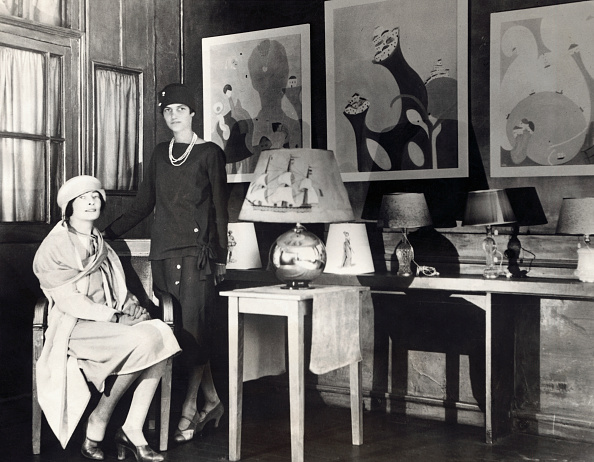 Mina Loy's lampshade shop interior